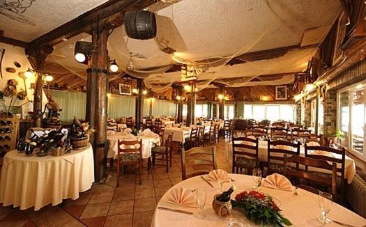 Hotel Dunav Сремськи Карловци Екстер'єр фото